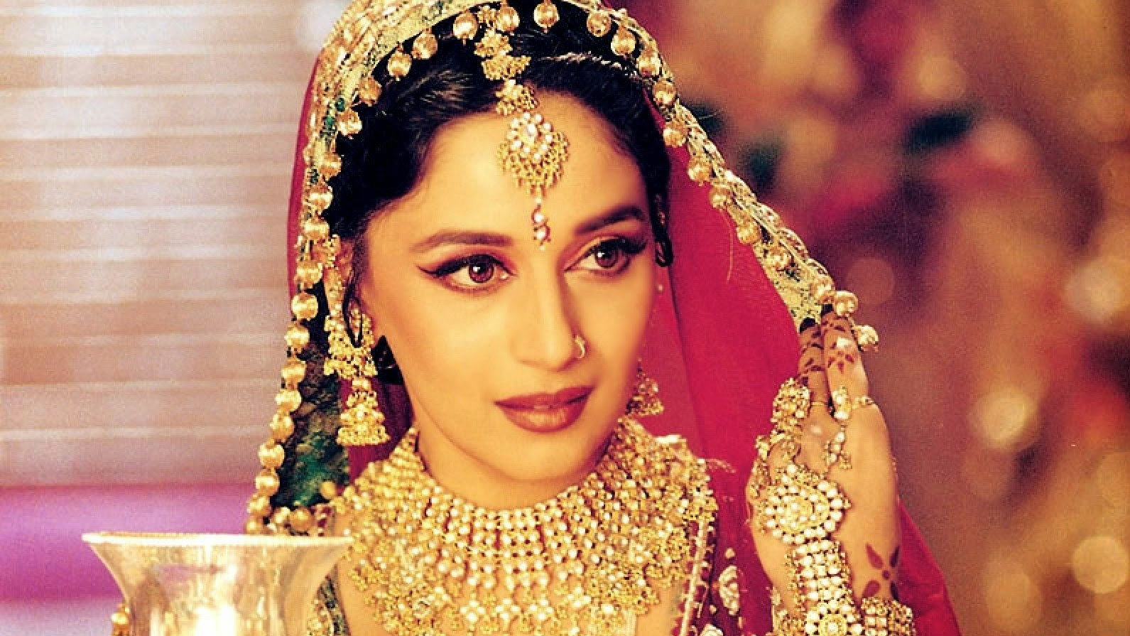 Devdas (2002) wallpaper #5 — 1591×895 HD backdrop — In 1900s India, Calcuttan zamindar Devdas Mukherjee — unable to marry his lover — takes… — free HD background for desktop, MacBook, mobile & iPhone (ref 3xTZOsTa08suThnp3HjgNojJdt)