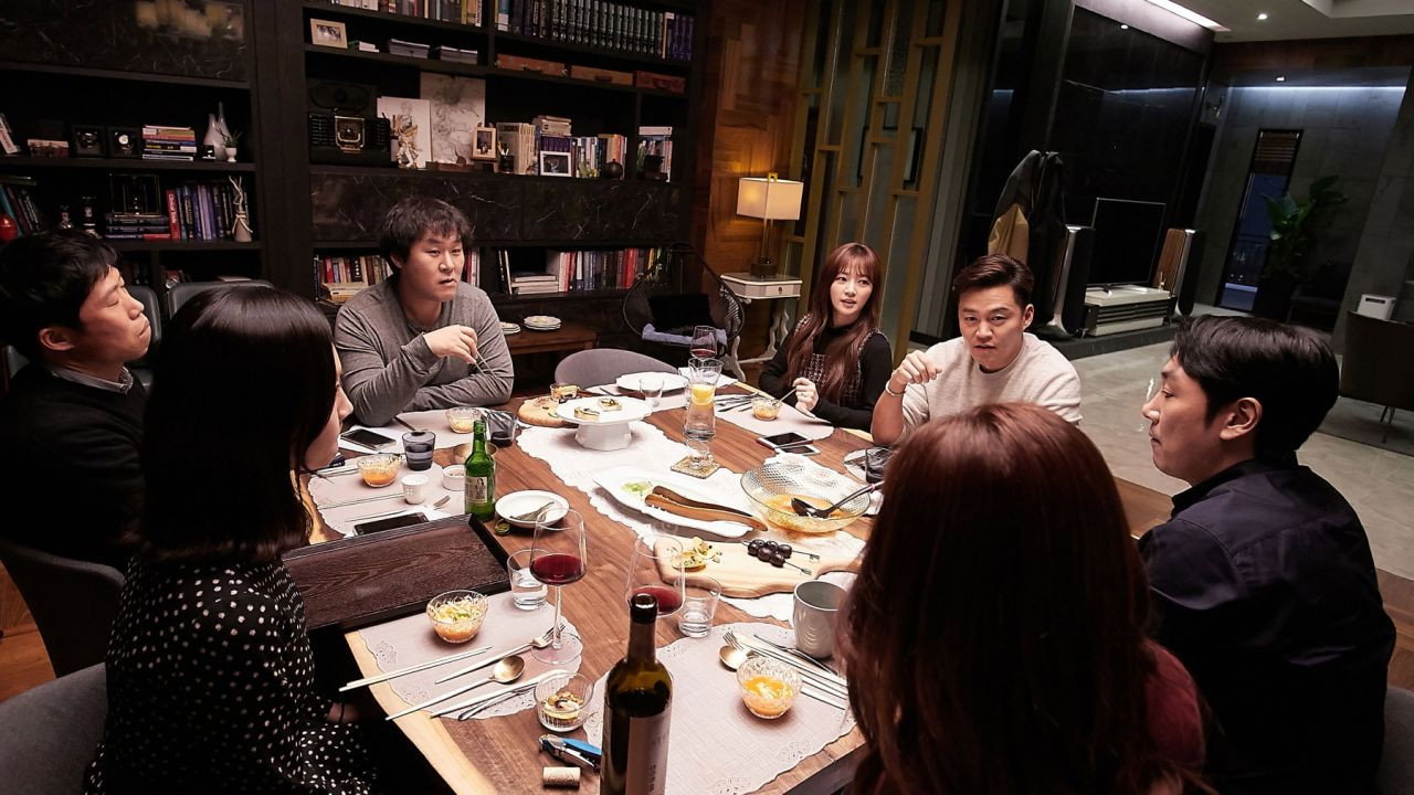 Intimate Strangers (2018) wallpaper #12 — 1280×720 HD backdrop — A group of people meet for the first time in a long time and play a game that reveals… — free HD background for desktop, MacBook, mobile & iPhone (ref bjhZcORbWkNYchNgIBAO2Y34bdS)