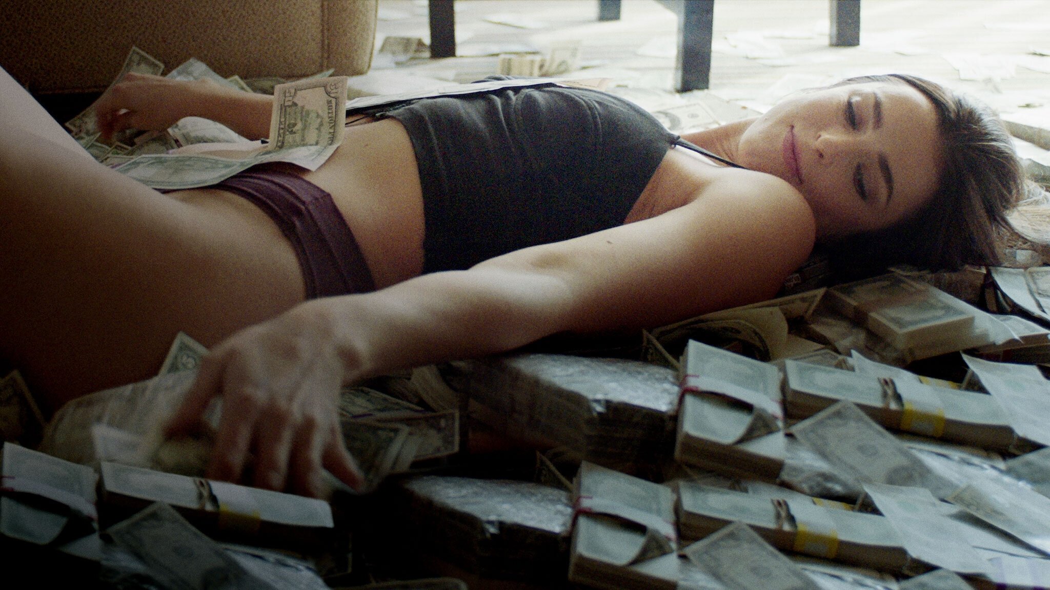 Heist (2021) wallpaper #1 — 2048×1152 Full HD backdrop — Millions in stolen cash. Missing luxury bourbon. Watch ordinary people almost get away… — free HD background for desktop, MacBook, mobile & iPhone (ref iHASnCwHjCavBL8JESlsdr30lp7)