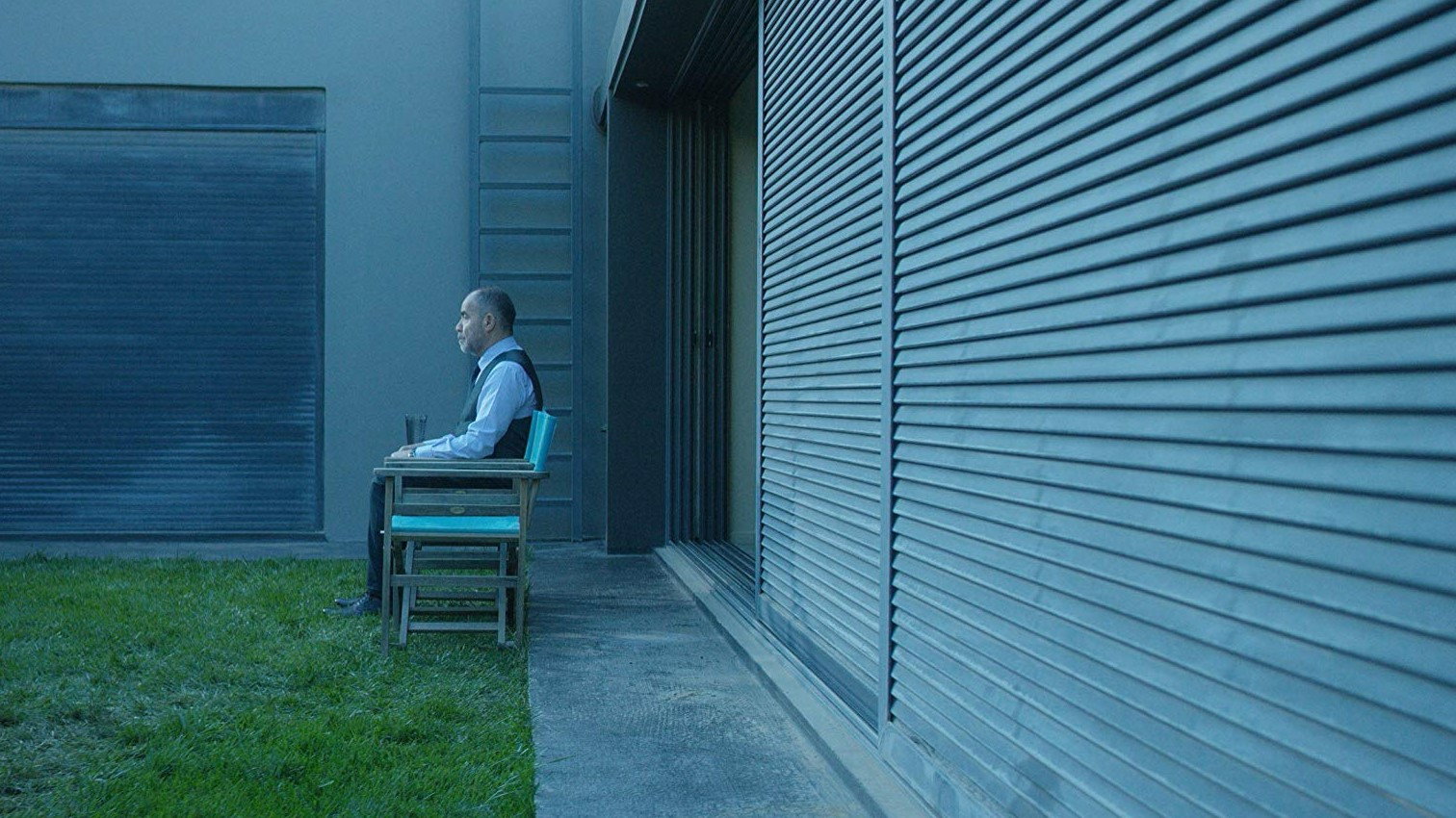 Ivan (2019) wallpaper #1 — 1512×850 HD backdrop — A solitary dinner for two in a dehumanized society that has a craving for itself. — free HD background for desktop, MacBook, mobile & iPhone (ref onlXvb8ewG98SIjMaYblvjwO2i2)