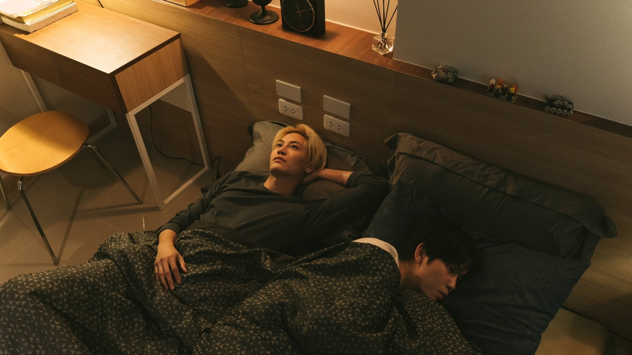 Between Us (2022) wallpaper #12 — 2048×1152 Full HD backdrop — A swimmer with insomnia finds comfort in a senior who lets him stay in his room, and as… — free HD background for desktop, MacBook, mobile & iPhone (ref xCrlxd2cItob1a6CUeyCFoZ2DhB)
