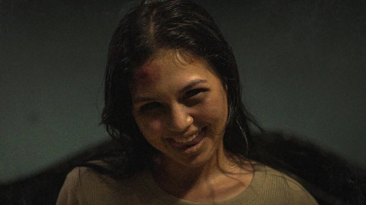 Jalan Pulang (2025) wallpaper #6 — 2560×1438 Full HD backdrop — After her husband's mysterious death, Lastini believes a dark entity is possessing her… — free HD background for desktop, MacBook, mobile & iPhone (ref 4nbNSUIDrAhOBGJjm7LpsPCkM2Y)