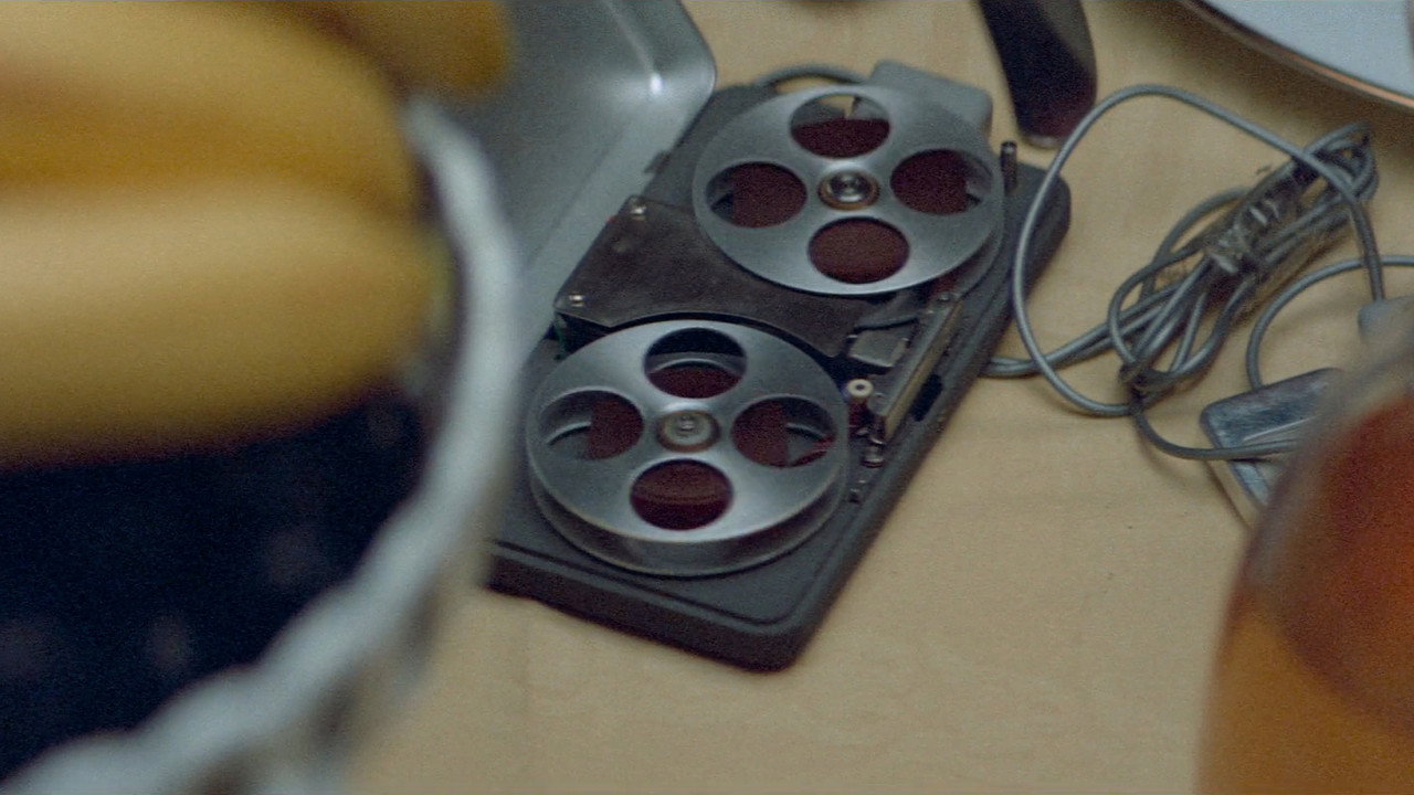 Klute wallpaper 17 — 1428×803 cinematic backdrop