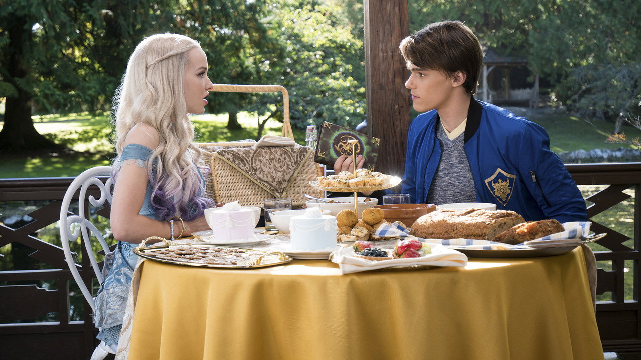 Descendants 2 wallpaper 16 — 3000×1685 cinematic backdrop