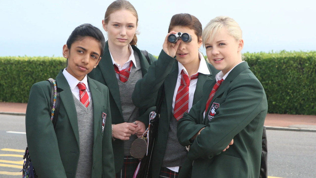 Angus, Thongs and Perfect Snogging wallpaper 6 — 1936×1089 cinematic backdrop