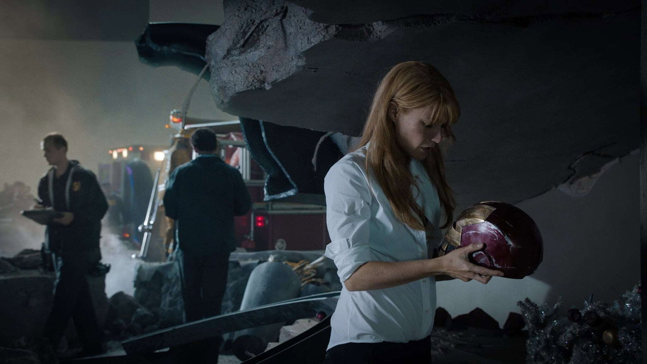 Iron Man 3 wallpaper 13 — 2048×1152 cinematic backdrop
