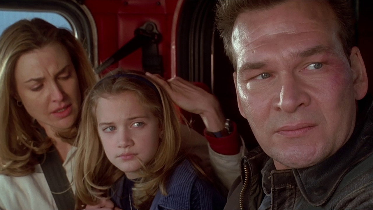 Black Dog (1998) wallpaper #4 — 1451×816 HD backdrop — An ex-con takes a job driving a truck cross country. What he doesn't know is that the… — free HD background for desktop, MacBook, mobile & iPhone (ref yW7AbbBmXGEXmRUGOL8cNIOdCEW)
