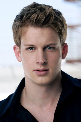Chris Sheffield — The Maze Runner cast