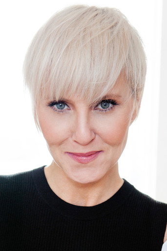 Pénélope McQuade — Cyberclub cast