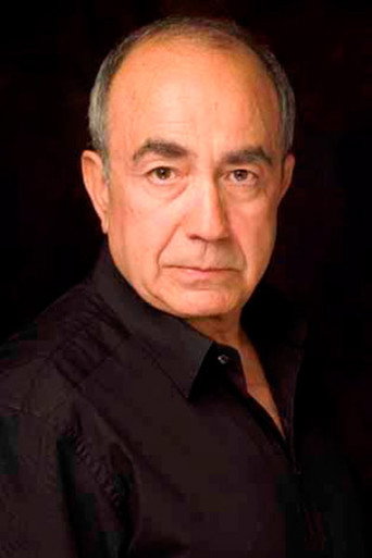 Mario Martín — Old Bridge Secret cast