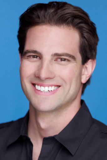Scott McGillivray — Buyers Bootcamp cast