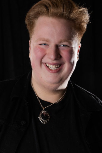 Robbie Exstrom — Oliver West cast