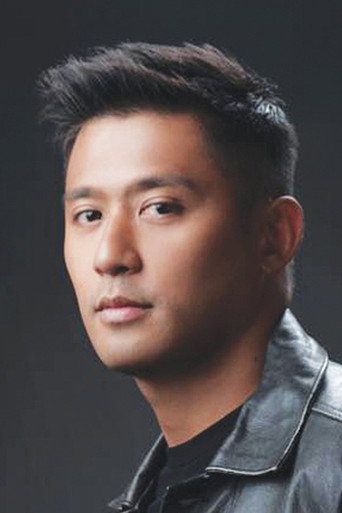 Rocco Nacino — Pamilya Roces cast