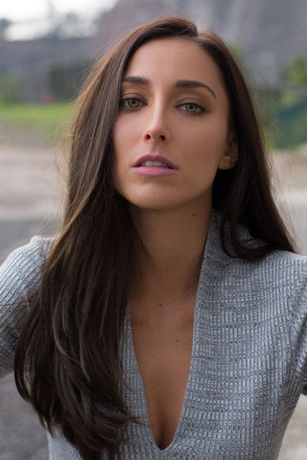 Sofía Sisniega — Panic 5 Bravo cast