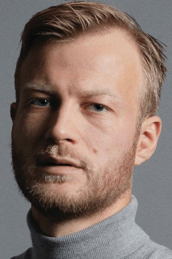 Gustav Dyekjær Giese — Slanging cast