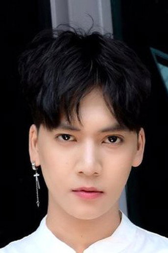 Hue Chasit Karapim — 2 Moons: The Ambassador cast